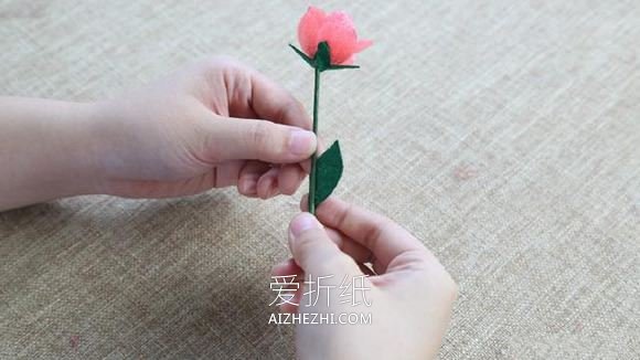 泡沫纸玫瑰花的手工制作方法- www.aizhezhi.com