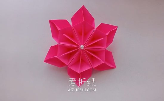 [视频]简单的折纸六瓣花教程- www.aizhezhi.com