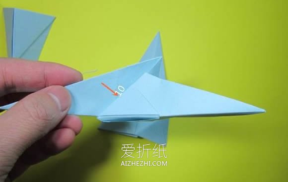 简单组合式战斗机的折纸方法- www.aizhezhi.com