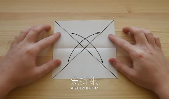 [视频]简单立体钻石的折法- www.aizhezhi.com