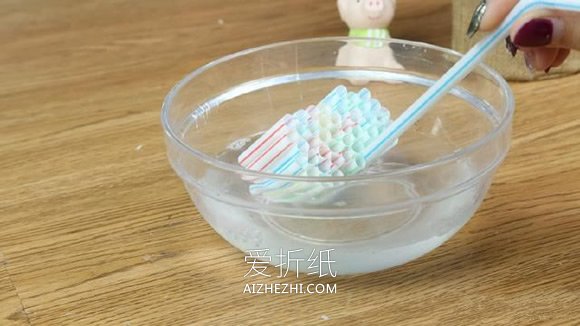 用吸管制作多孔吹泡泡机的方法- www.aizhezhi.com