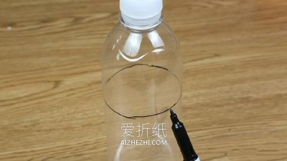 用塑料瓶做晾衣杆的方法- www.aizhezhi.com