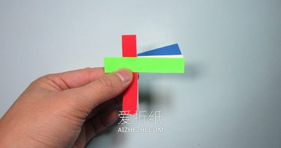 简单螺旋桨的折纸方法图解- www.aizhezhi.com