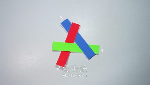 简单螺旋桨的折纸方法图解- www.aizhezhi.com