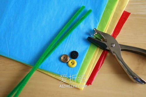 简单的玻璃纸花的做法图解- www.aizhezhi.com
