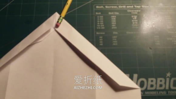 隐形巡逻飞机的折纸方法图解- www.aizhezhi.com