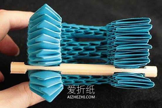 超难的三角插火车模型制作详细步骤图解- www.aizhezhi.com