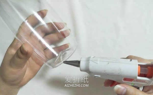 饮料瓶上绕线制作漂亮花瓶- www.aizhezhi.com
