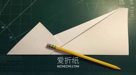 快速、长距离纸飞机的折纸方法图解- www.aizhezhi.com