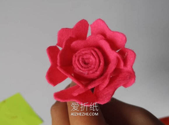 不织布玫瑰花的制作方法- www.aizhezhi.com