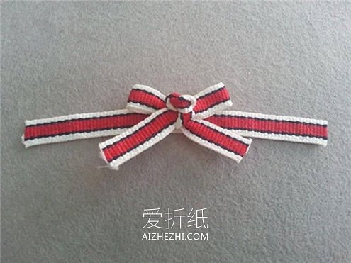 简单小花贺卡的做法- www.aizhezhi.com