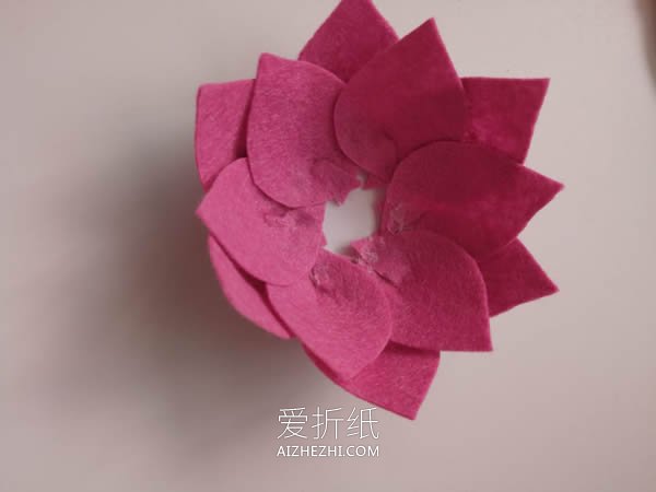 不织布莲花的制作方法图解- www.aizhezhi.com