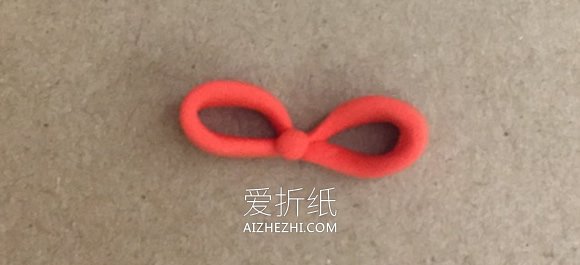 超简单粘土蝴蝶结的制作方法- www.aizhezhi.com