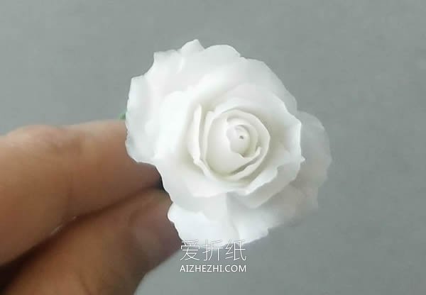 逼真粘土玫瑰花的制作方法- www.aizhezhi.com