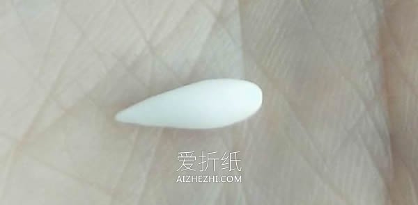 逼真粘土玫瑰花的制作方法- www.aizhezhi.com