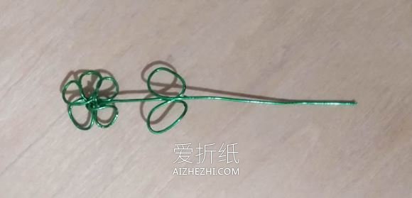 用金属线和指甲油做可爱小花的方法- www.aizhezhi.com