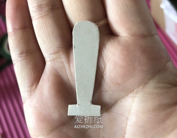 怎么用皱纹纸做小雏菊的教程- www.aizhezhi.com