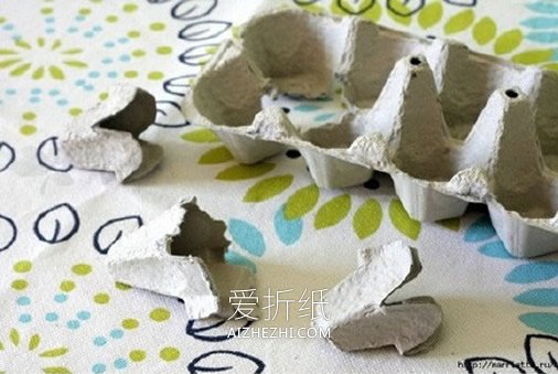 怎么用鸡蛋盒做婚礼装饰花的方法- www.aizhezhi.com