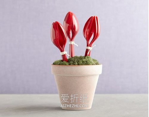 一次性塑料勺子废物利用的手工作品图片- www.aizhezhi.com