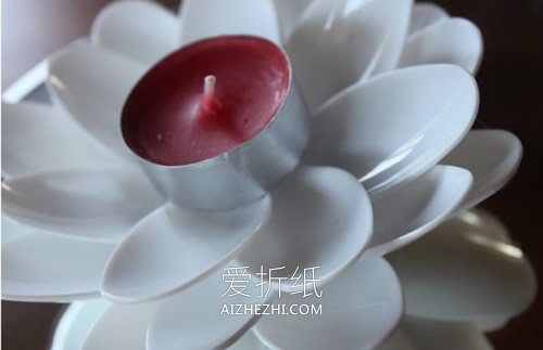一次性塑料勺子废物利用的手工作品图片- www.aizhezhi.com