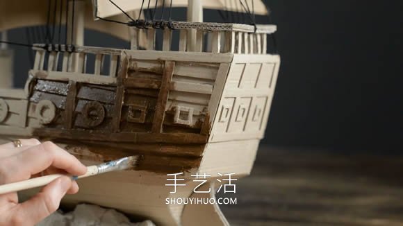 超逼真海盗船模型制作视频 仅仅用了硬纸板！- www.aizhezhi.com