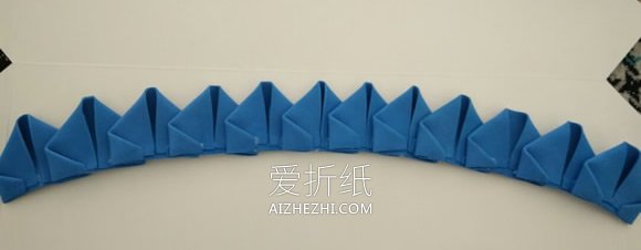 怎么用泡沫纸做玫瑰花的方法图解- www.aizhezhi.com