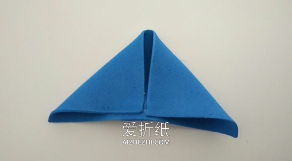怎么用泡沫纸做玫瑰花的方法图解- www.aizhezhi.com