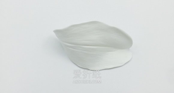 怎么用粘土做百合花的方法图解- www.aizhezhi.com