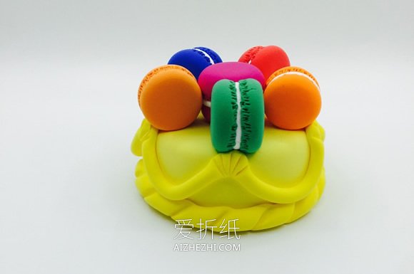 怎么用粘土做迷你马卡龙蛋糕的方法图解- www.aizhezhi.com