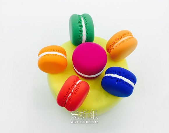 怎么用粘土做迷你马卡龙蛋糕的方法图解- www.aizhezhi.com