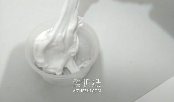 怎么用粘土做蛋卷冰激凌的方法教程- www.aizhezhi.com