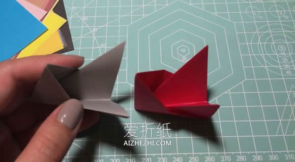 怎么简单折纸无限翻烟花的折法图解- www.aizhezhi.com