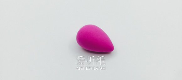 怎么用粘土做玫红色玫瑰花的方法教程- www.aizhezhi.com