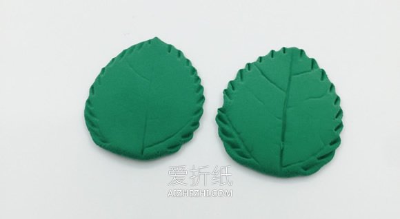 怎么用粘土做玫红色玫瑰花的方法教程- www.aizhezhi.com