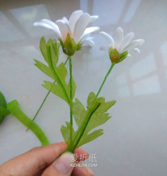 怎么做缎带烧花玛格丽特的方法教程- www.aizhezhi.com