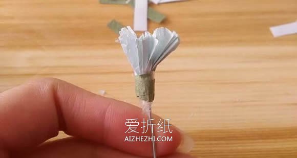 怎么用手揉纸做满天星的方法教程- www.aizhezhi.com