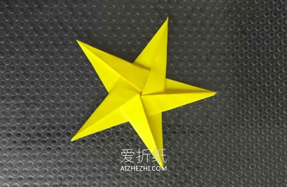 怎么用一张纸折五角星的折法步骤图解- www.aizhezhi.com