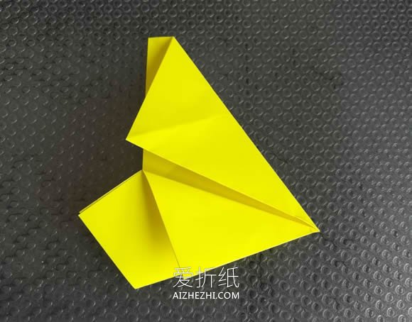 怎么用一张纸折五角星的折法步骤图解- www.aizhezhi.com