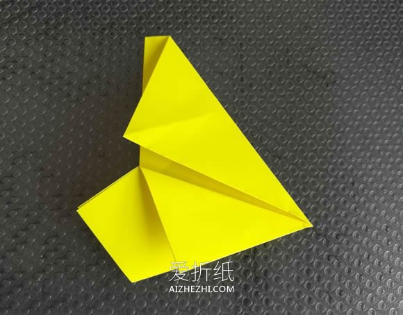 怎么用一张纸折五角星的折法步骤图解- www.aizhezhi.com