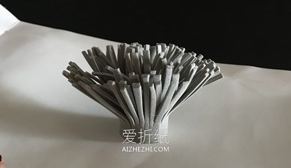 怎么用海绵纸做立体花朵的方法教程- www.aizhezhi.com
