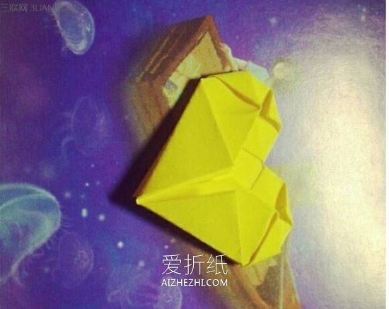 怎么折纸爱心书签的折法图解步骤- www.aizhezhi.com