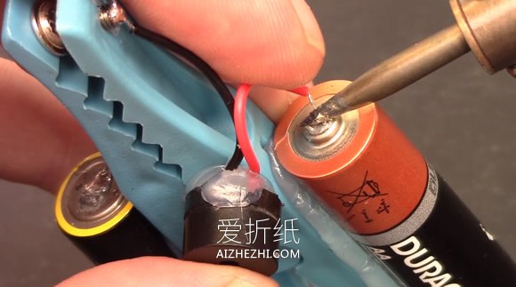 怎么做简易防盗报警器的方法教程- www.aizhezhi.com