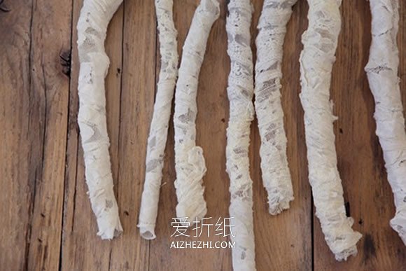 怎么用蕾丝做篝火装饰的方法教程- www.aizhezhi.com