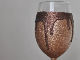怎么用金粉改造出精美酒杯的方法图解