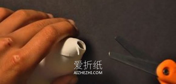 怎么用吸管和漏斗做儿童喇叭玩具的方法图解- www.aizhezhi.com