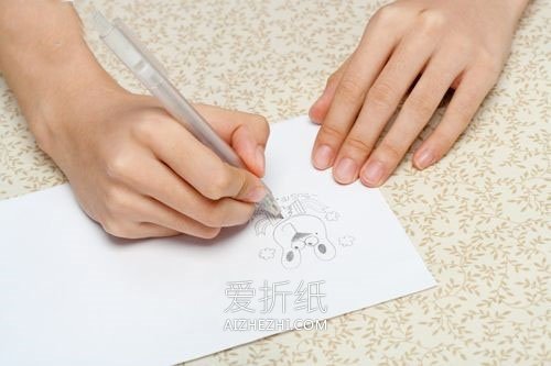 怎么用皮革做项链的方法图解- www.aizhezhi.com