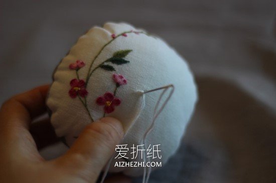 怎么做中国风布艺南瓜针插的方法图解- www.aizhezhi.com