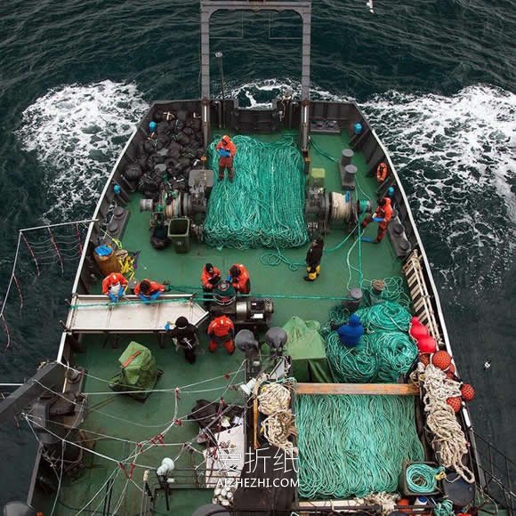 怎么用海洋废弃渔网做运动鞋的环保图片- www.aizhezhi.com