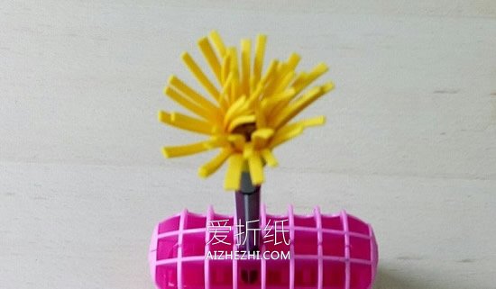 怎么用海绵纸做手工花的方法图解- www.aizhezhi.com
