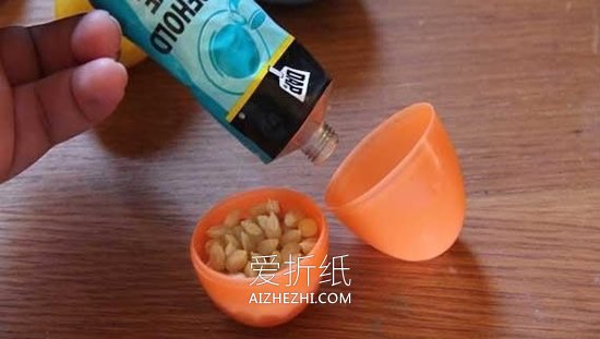 怎么用扭扭蛋做不倒翁玩具的方法图解- www.aizhezhi.com